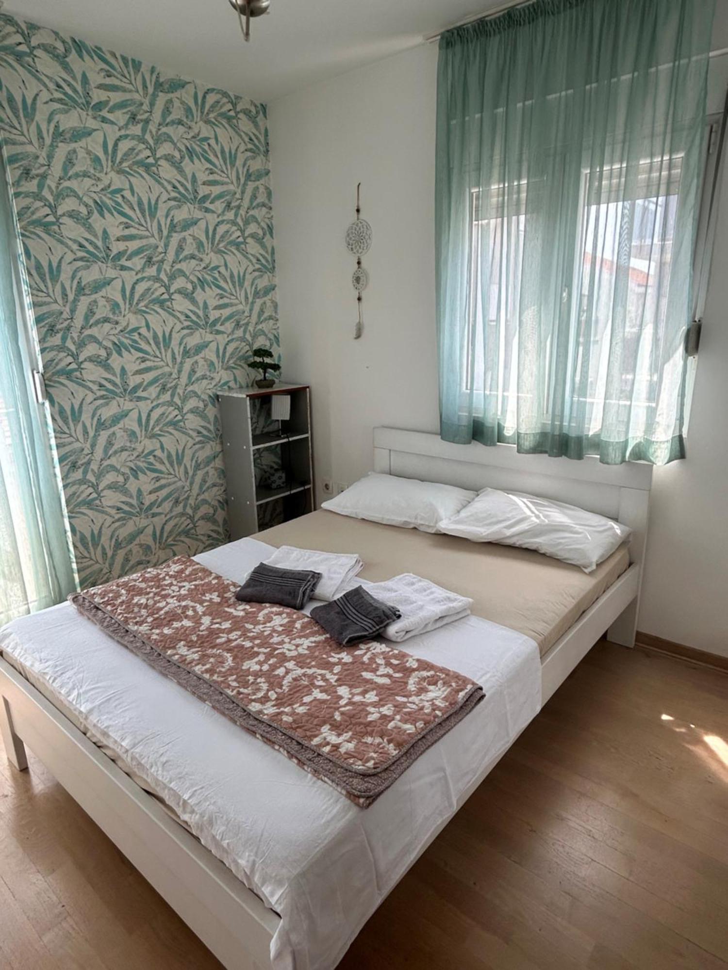 Ana'S 2 Bedrooms Lovely Flat Podgorica Eksteriør bilde